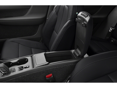 2020 Volvo XC40 Momentum