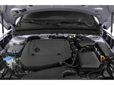 2023 Volvo XC40 B5 Plus Dark Theme