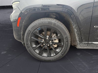 2023 Jeep Grand Cherokee Summit