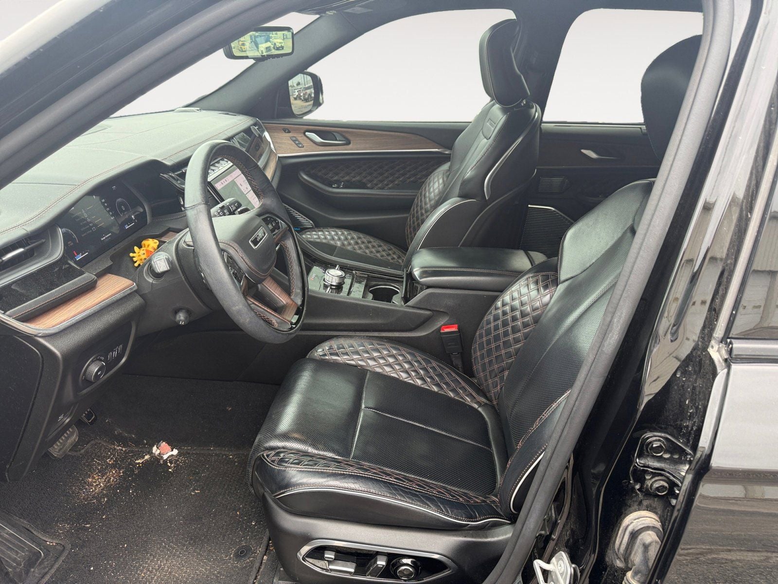 2023 Jeep Grand Cherokee Summit