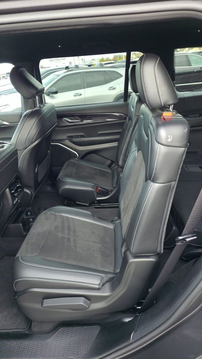 2022 Jeep Grand Cherokee L Altitude