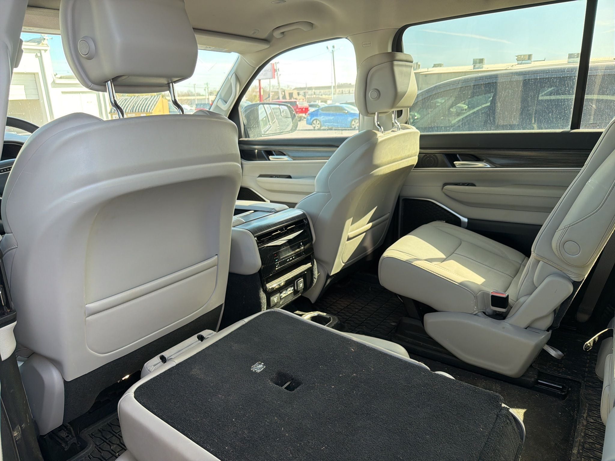 2023 Jeep Wagoneer Series II