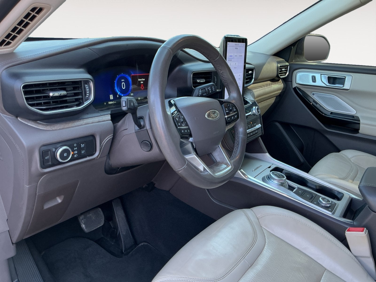 2023 Ford Explorer Platinum