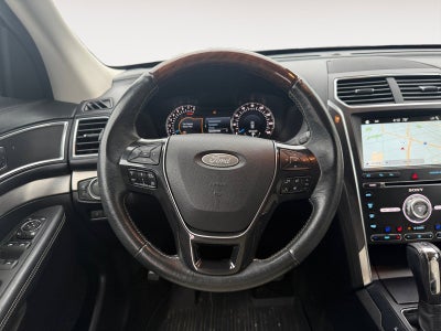 2017 Ford Explorer Platinum