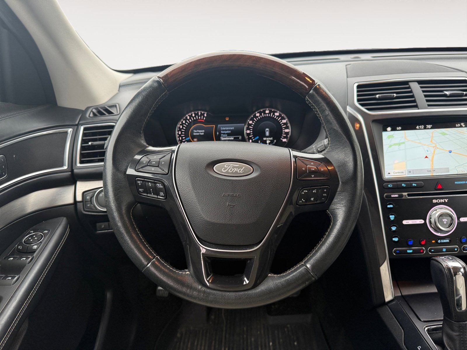 2017 Ford Explorer Platinum