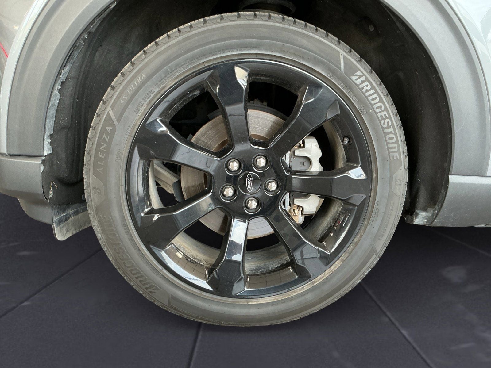 2024 Ford Explorer ST-Line