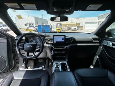 2024 Ford Explorer ST-Line