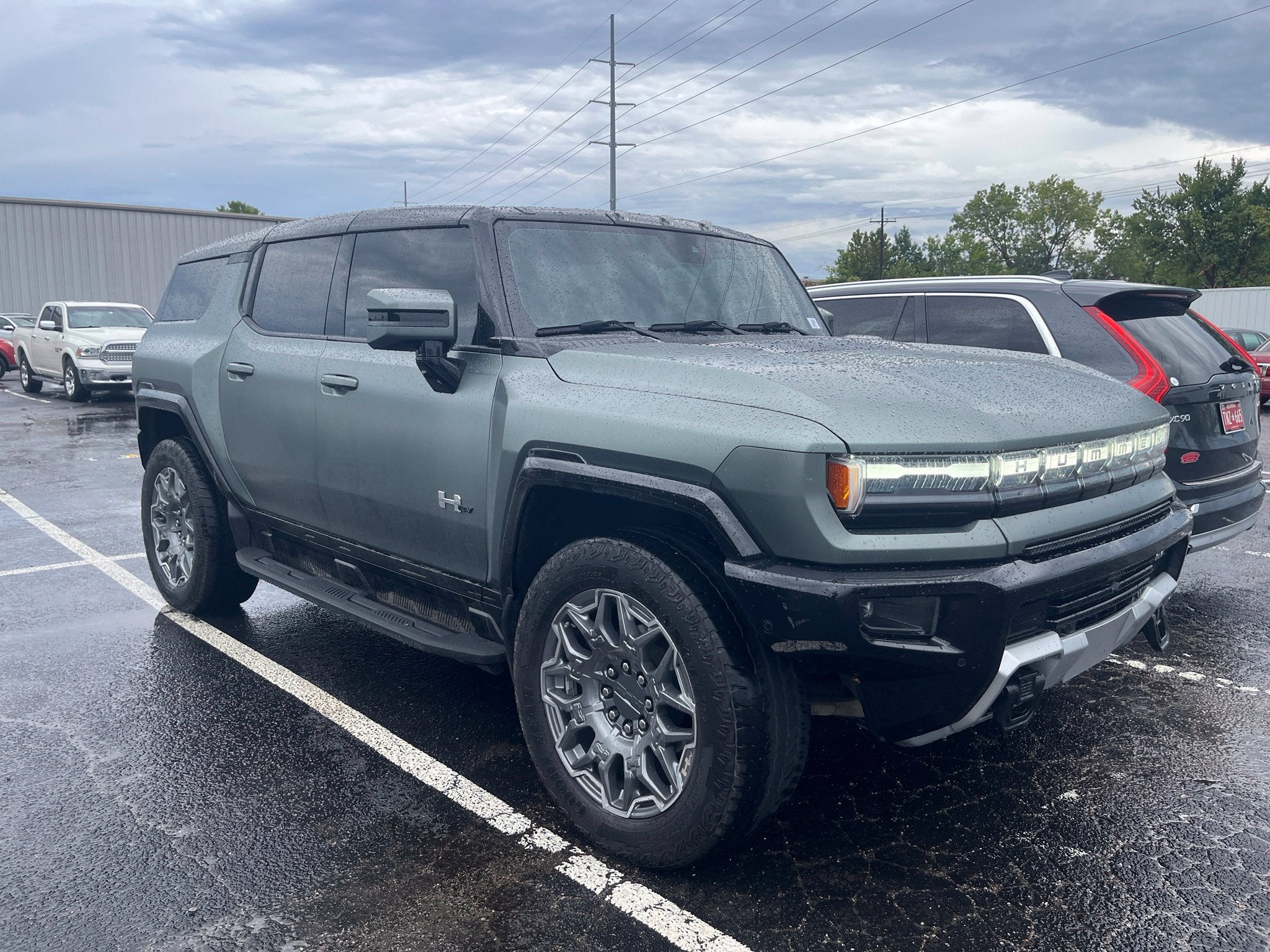 2024 GMC HUMMER EV