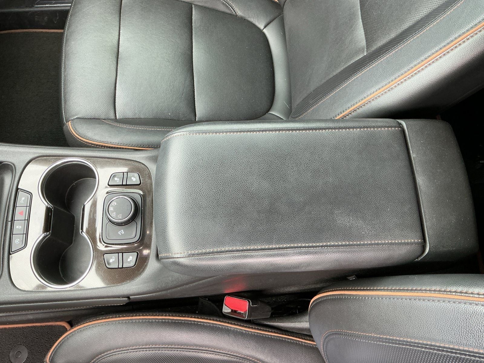 2020 GMC Acadia AT4