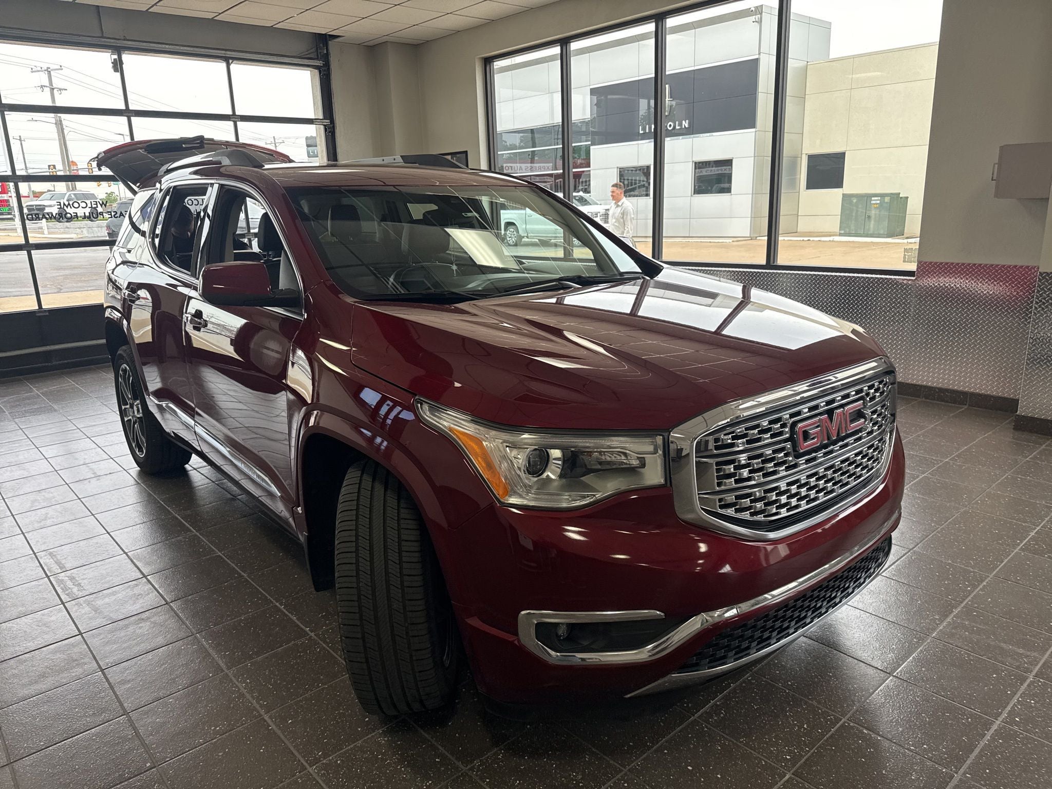 2018 GMC Acadia Denali