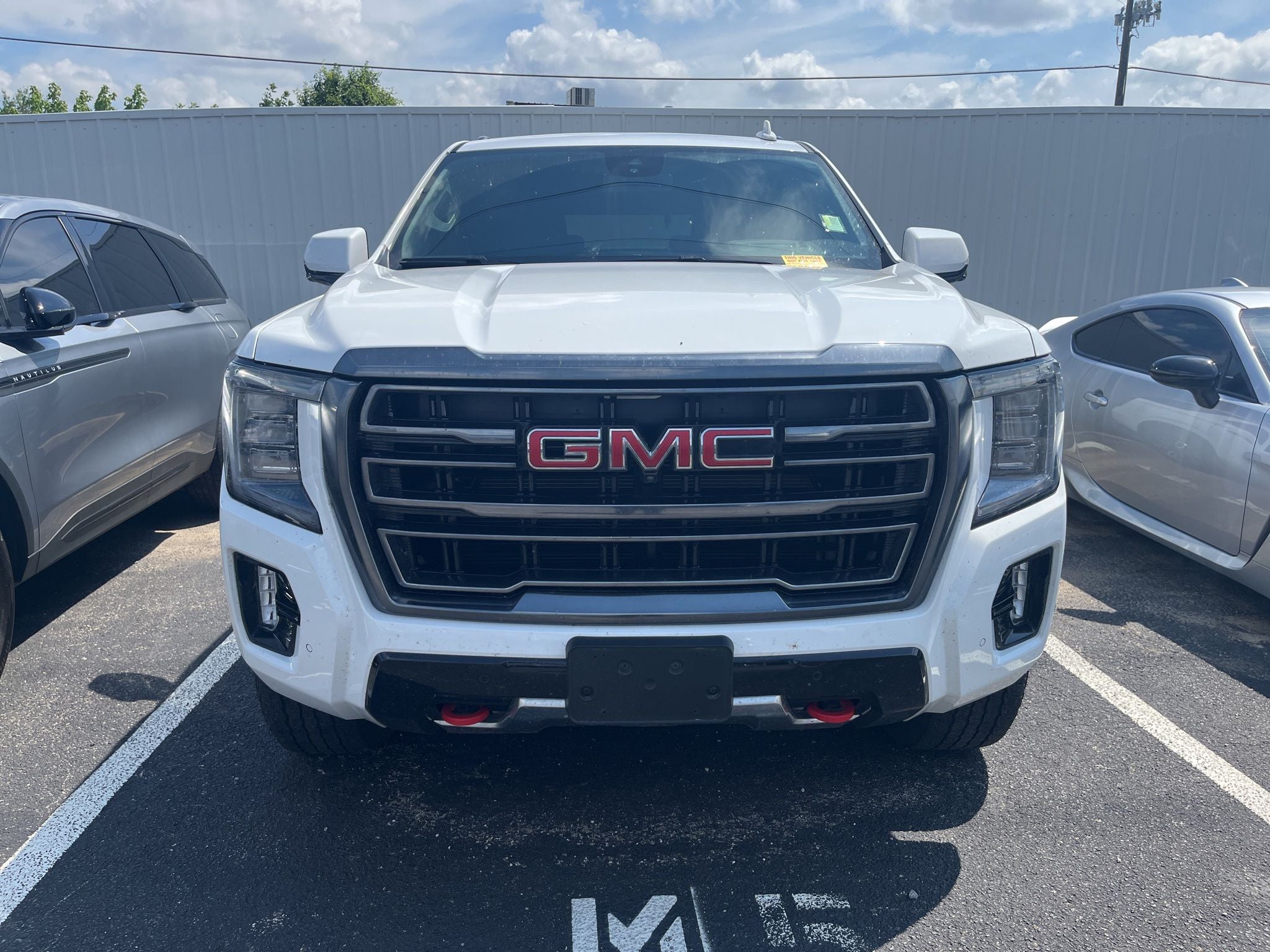 2023 GMC Yukon AT4