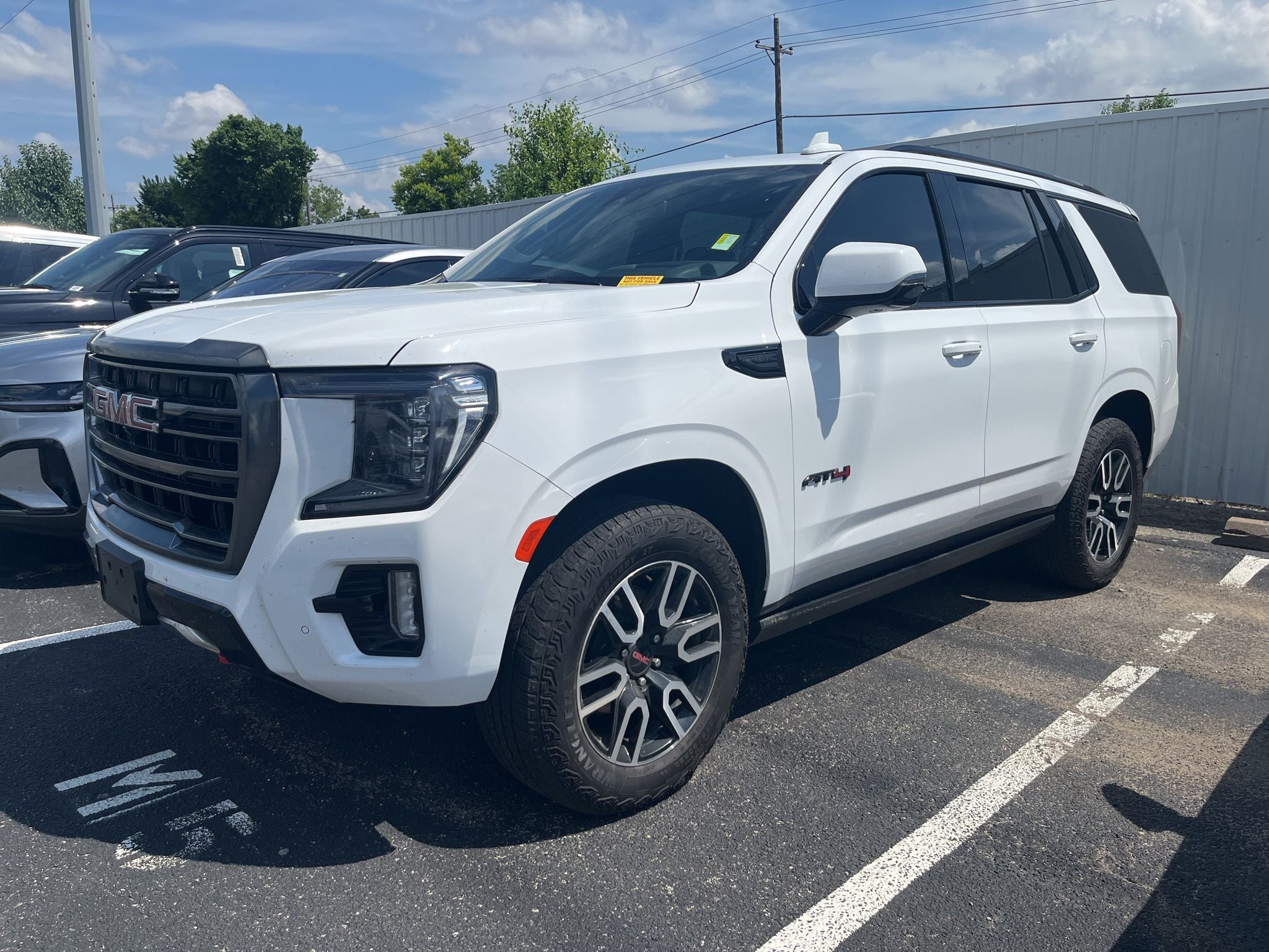 2023 GMC Yukon AT4