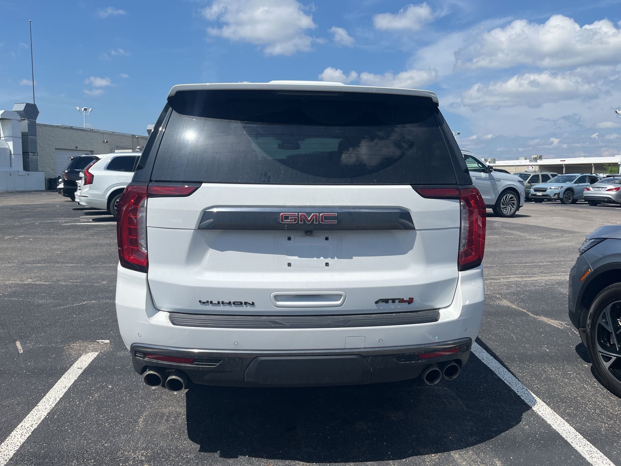 2023 GMC Yukon AT4