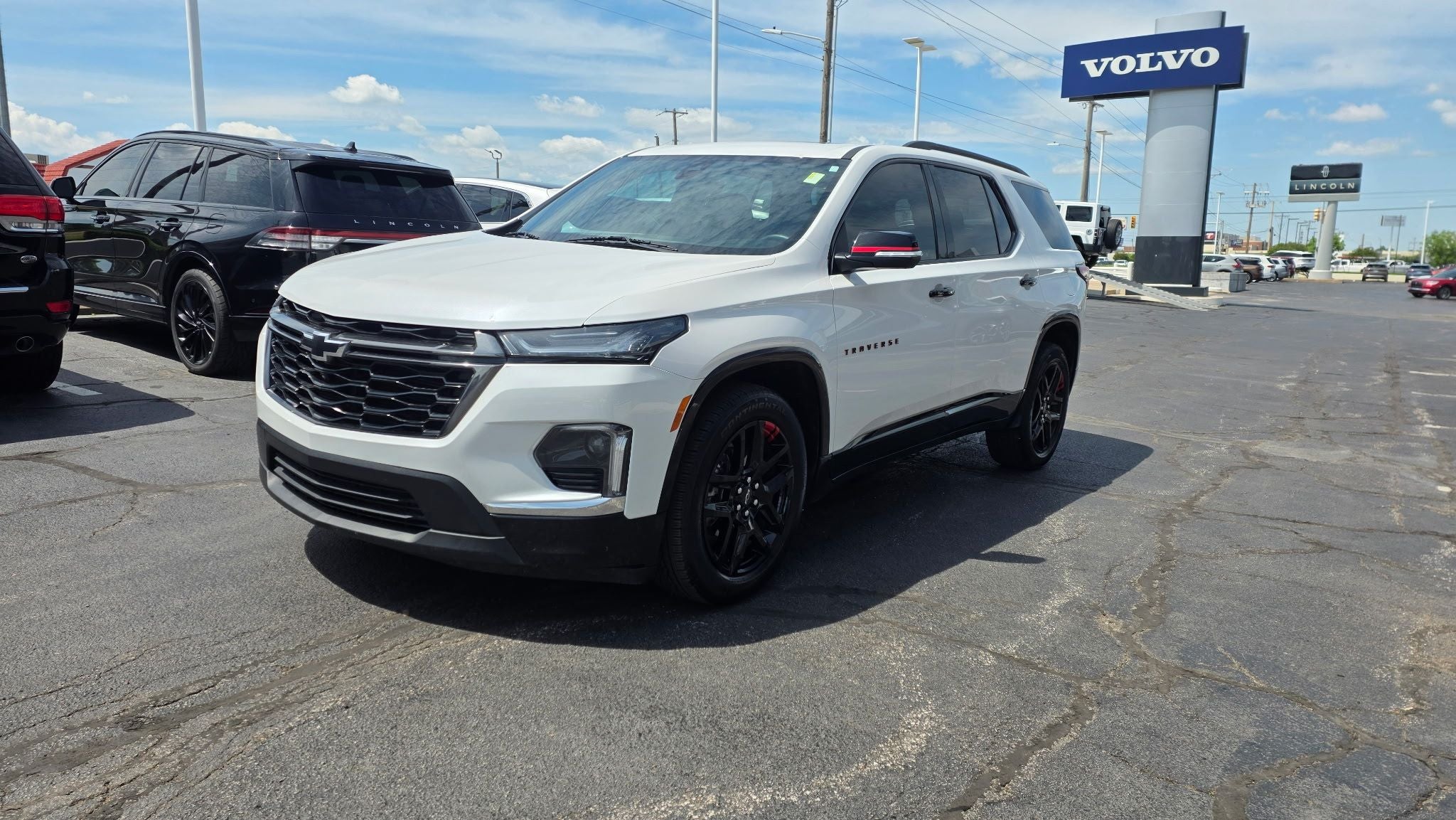 2023 Chevrolet Traverse Premier