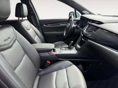 2025 Cadillac XT6 Sport