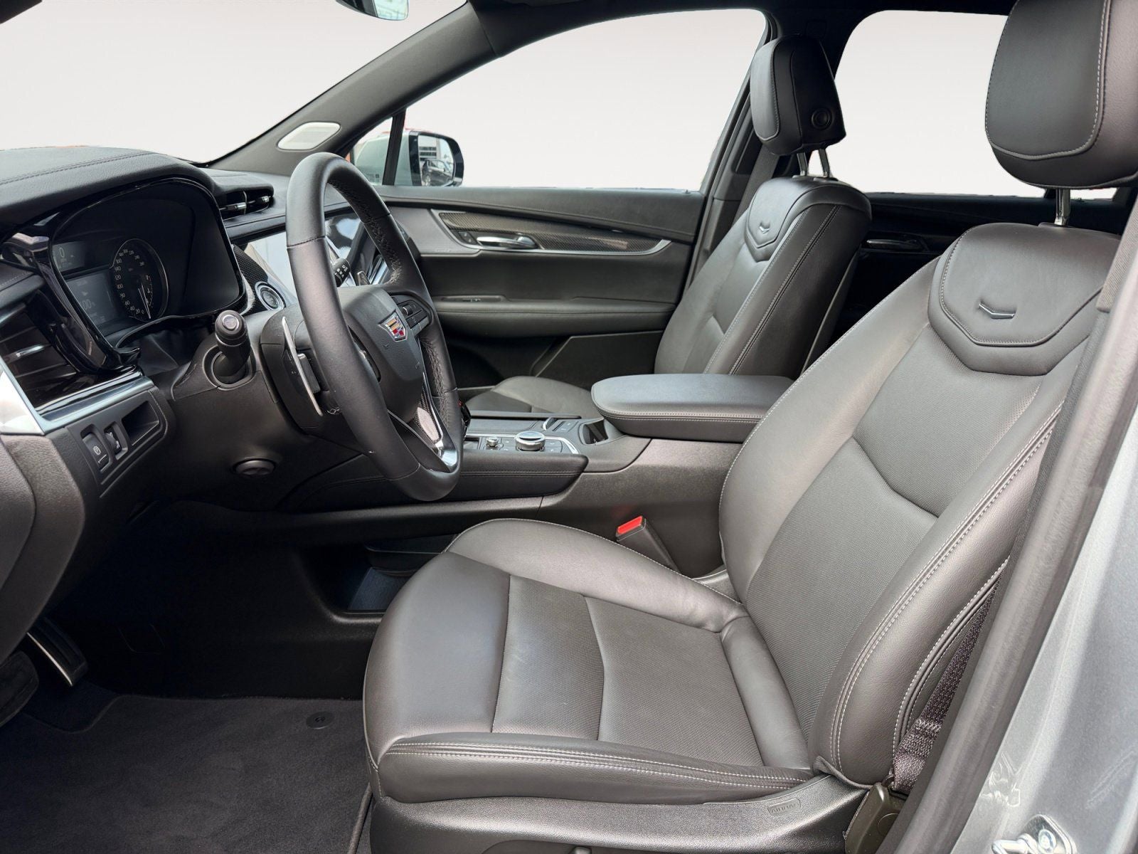 2025 Cadillac XT6 Sport