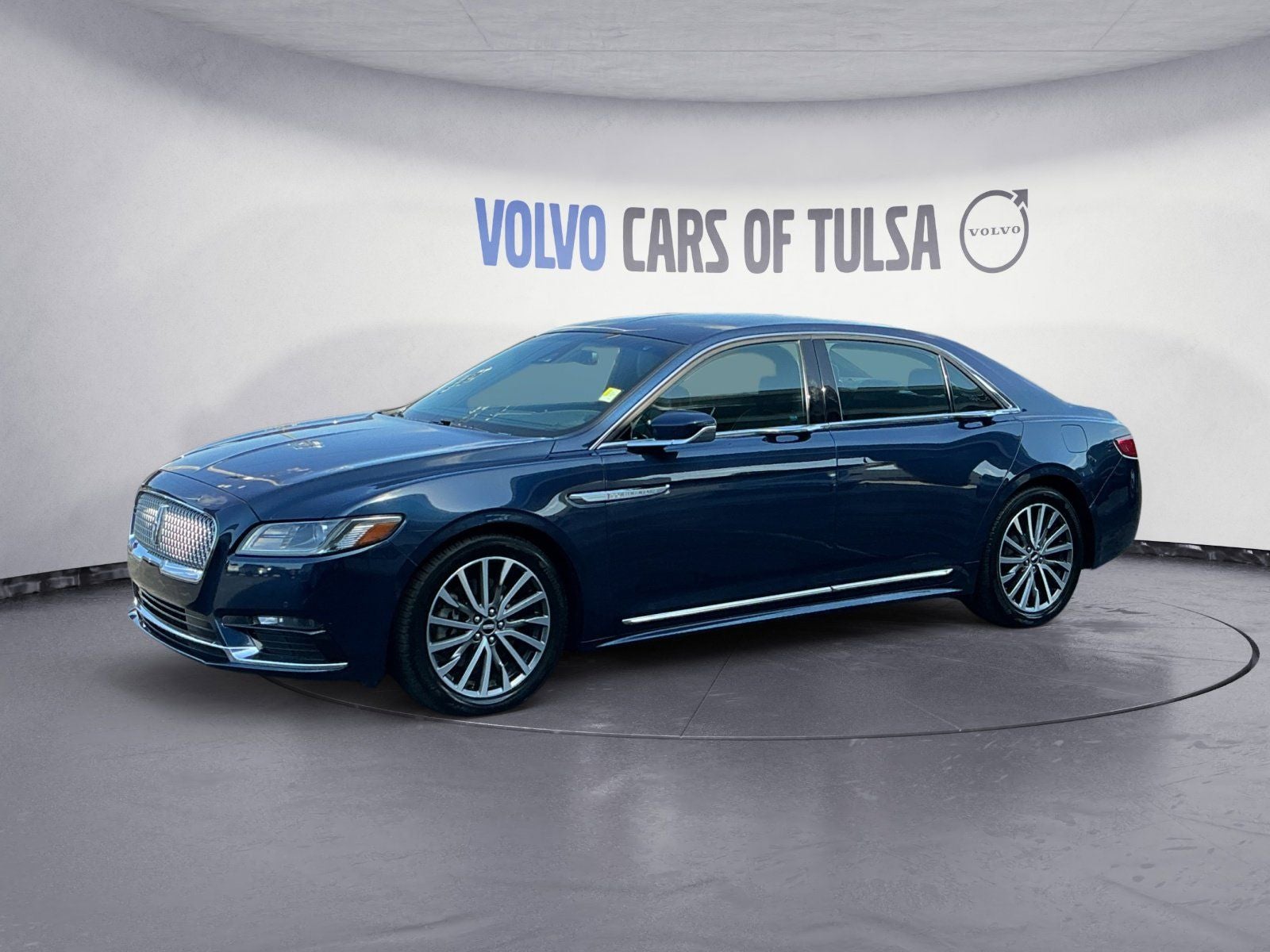 2017 Lincoln Continental Select