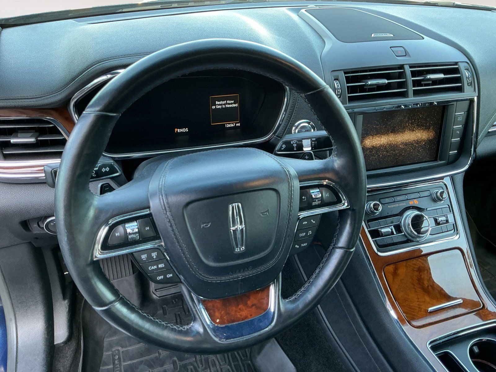 2017 Lincoln Continental Select