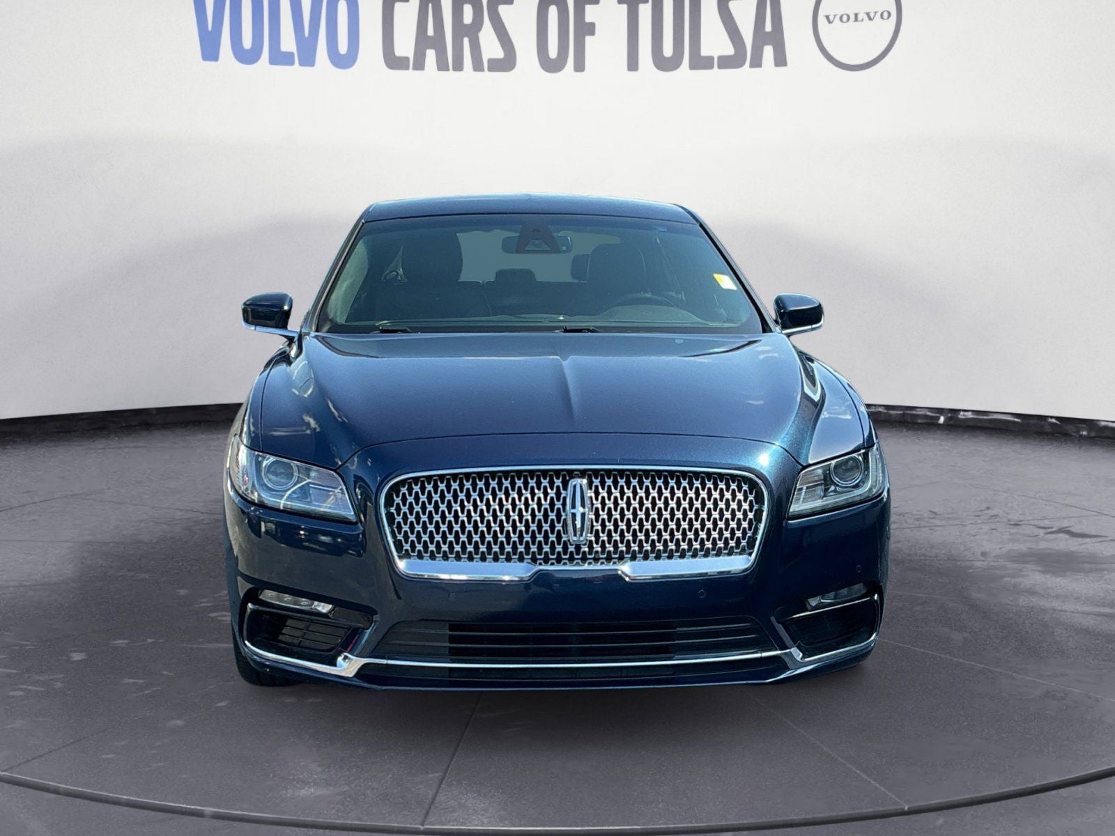 2017 Lincoln Continental Select