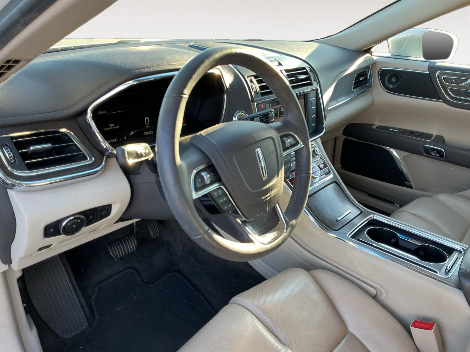 2017 Lincoln Continental Select