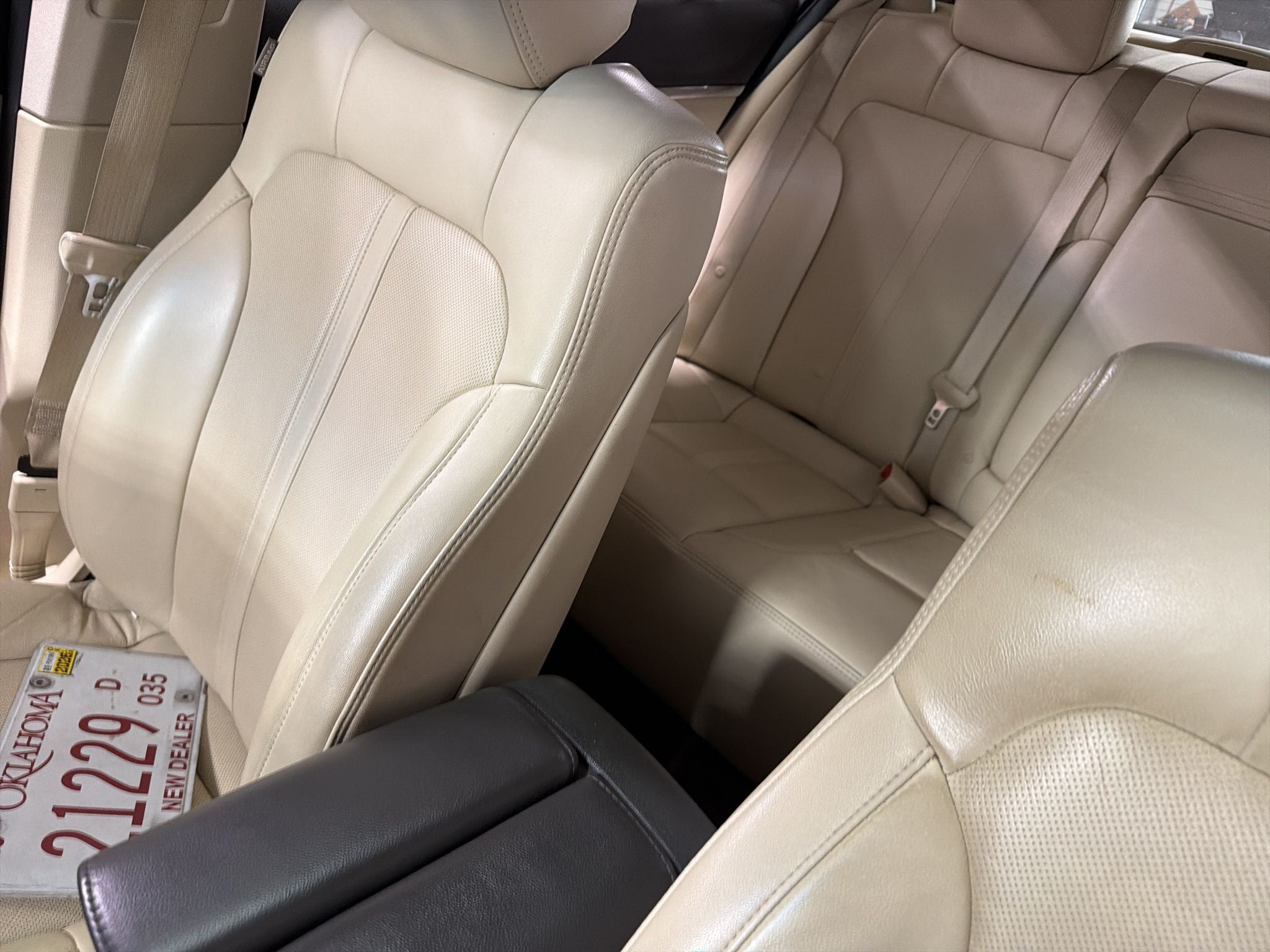 2013 Lincoln MKS Base