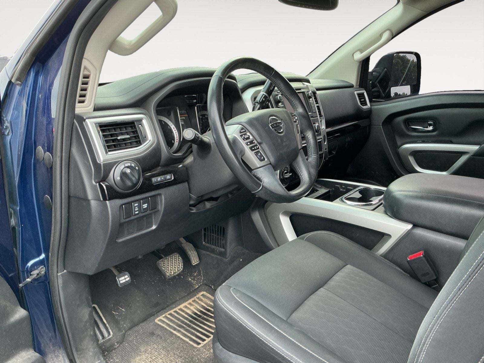 2019 Nissan Titan SV
