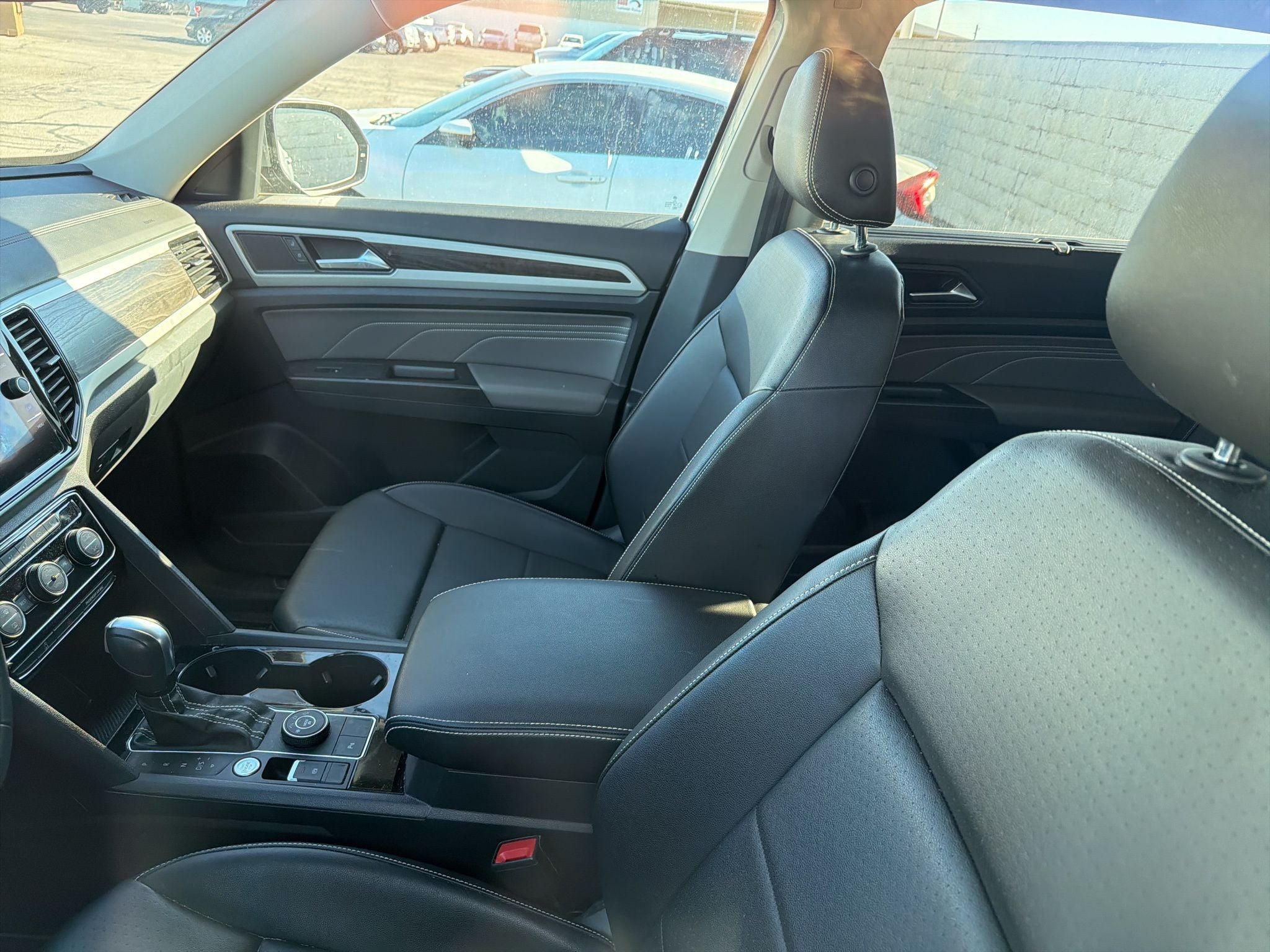 2022 Volkswagen Atlas 2.0T SE w/Technology