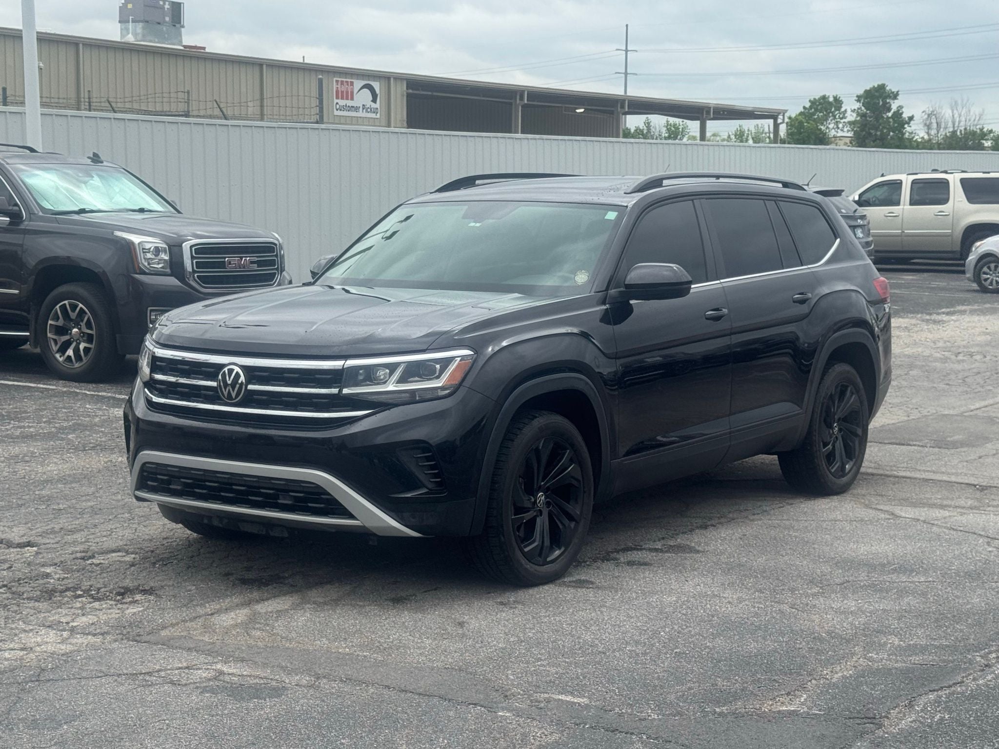2023 Volkswagen Atlas 3.6L V6 SE w/Technology