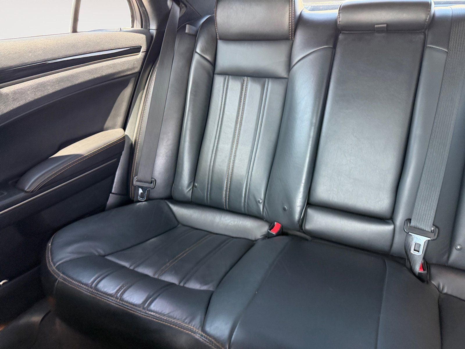 2018 Chrysler 300 S