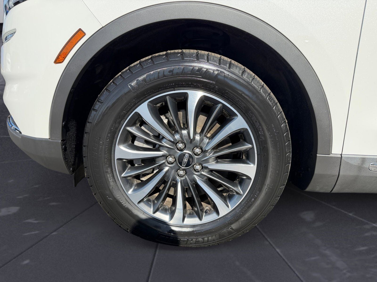 2021 Lincoln Nautilus Reserve