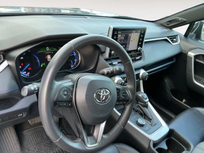 2020 Toyota RAV4 Hybrid XSE
