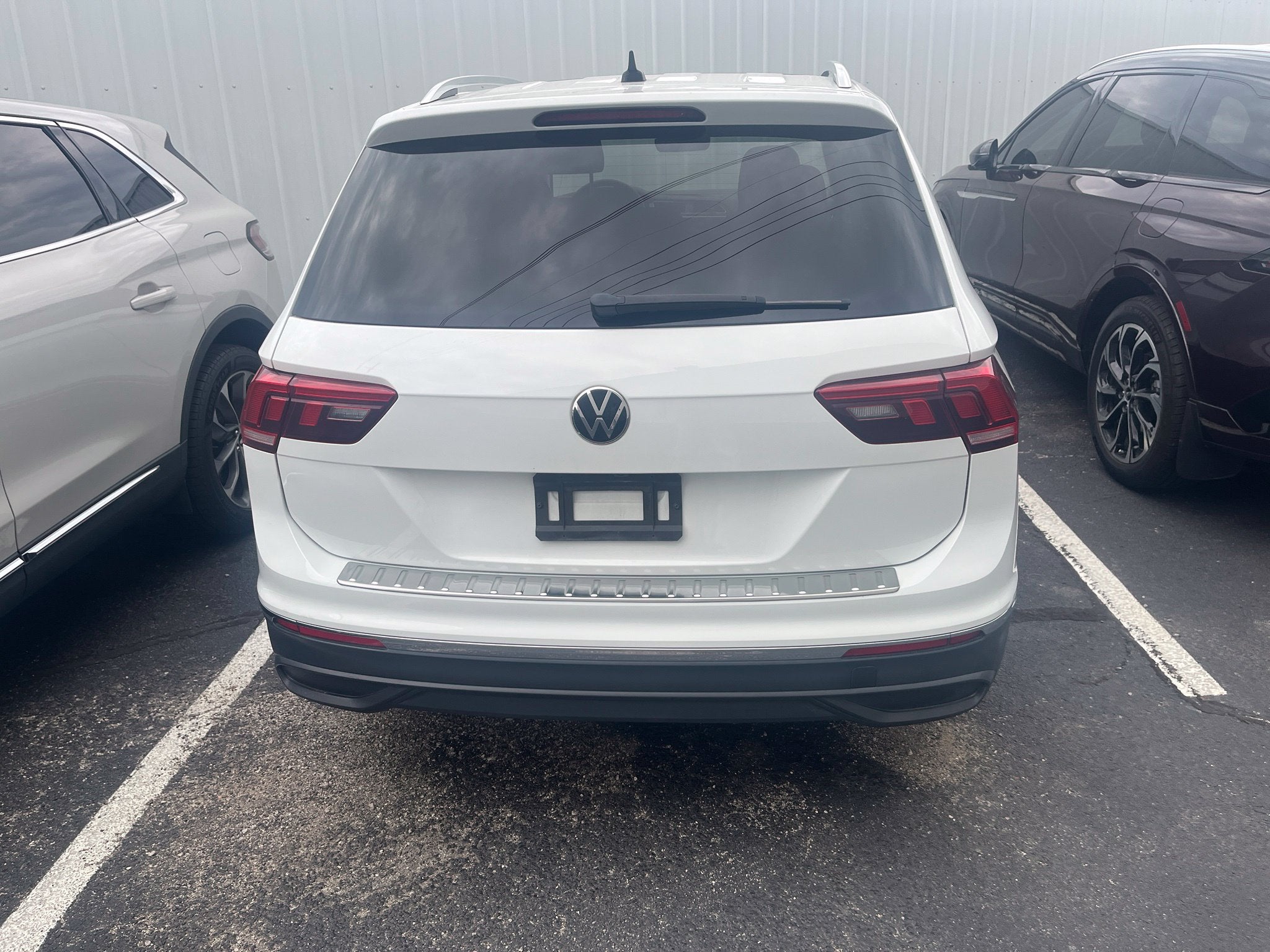 2024 Volkswagen Tiguan 2.0T Wolfsburg Edition
