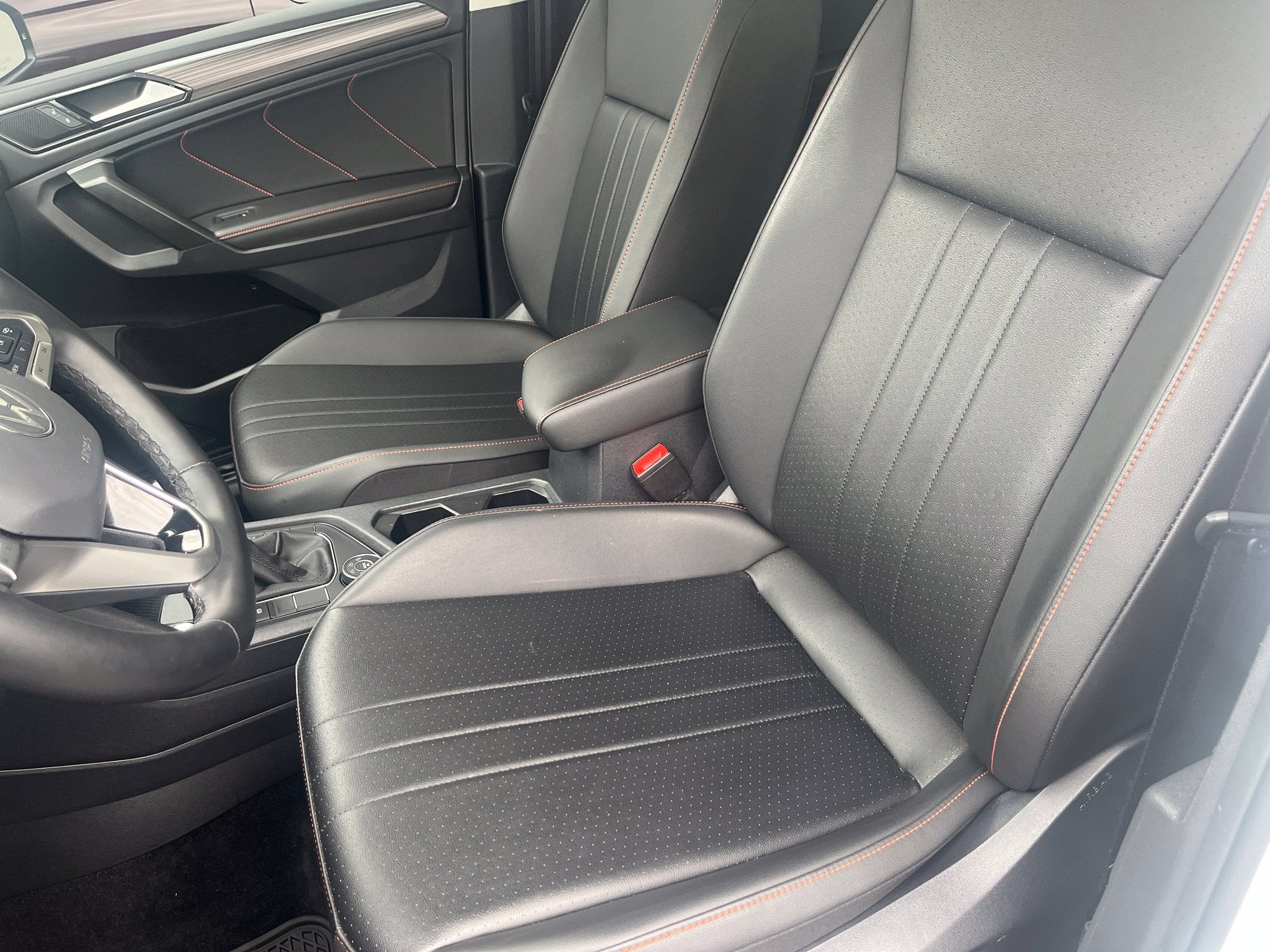 2024 Volkswagen Tiguan 2.0T Wolfsburg Edition