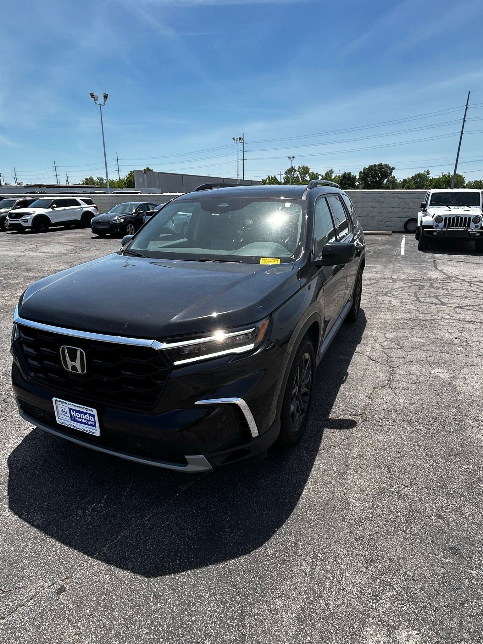 2025 Honda Pilot Touring AWD's photo
