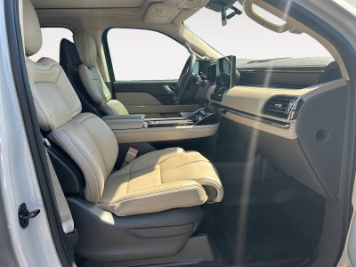 2024 Lincoln Navigator L Reserve