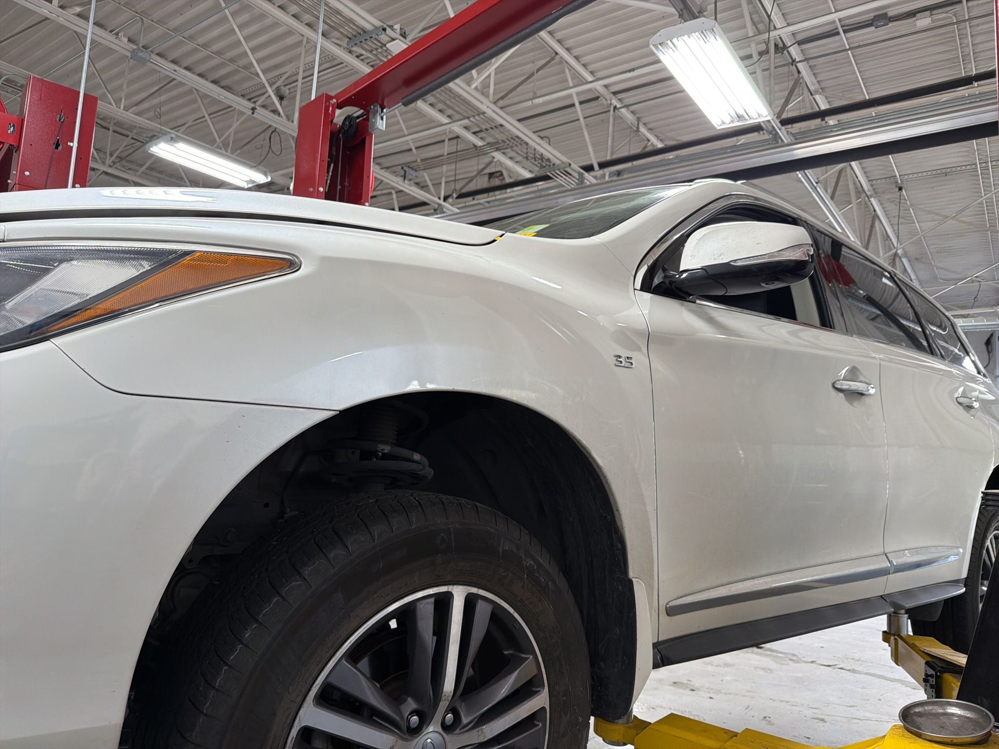 2019 INFINITI QX60 LUXE