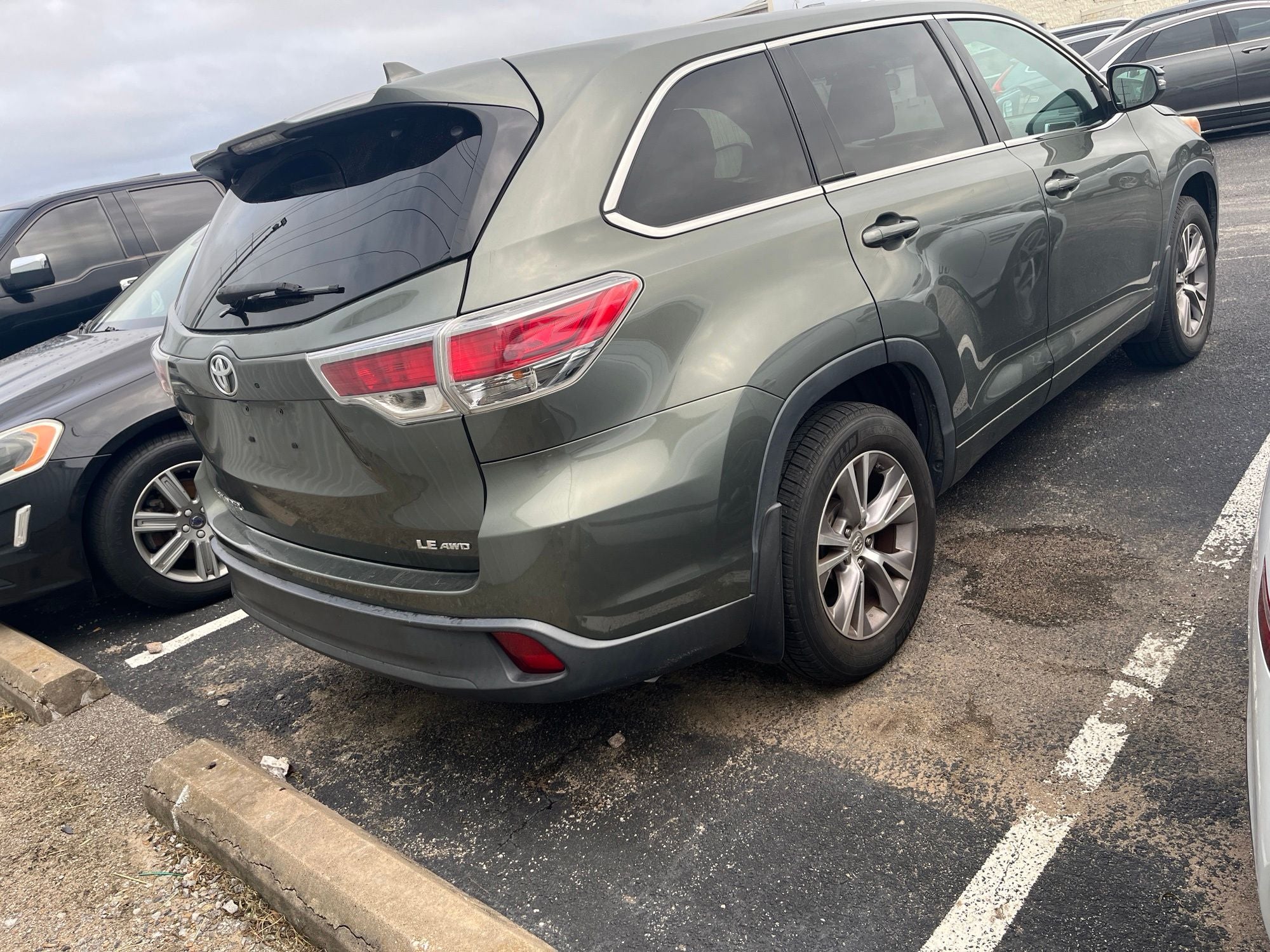 2014 Toyota Highlander LE Plus V6