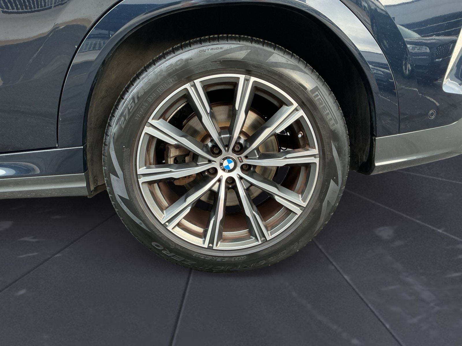 2023 BMW X6 xDrive40i