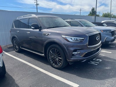 2022 INFINITI QX80 LUXE