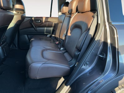 2022 INFINITI QX80 Premium Select