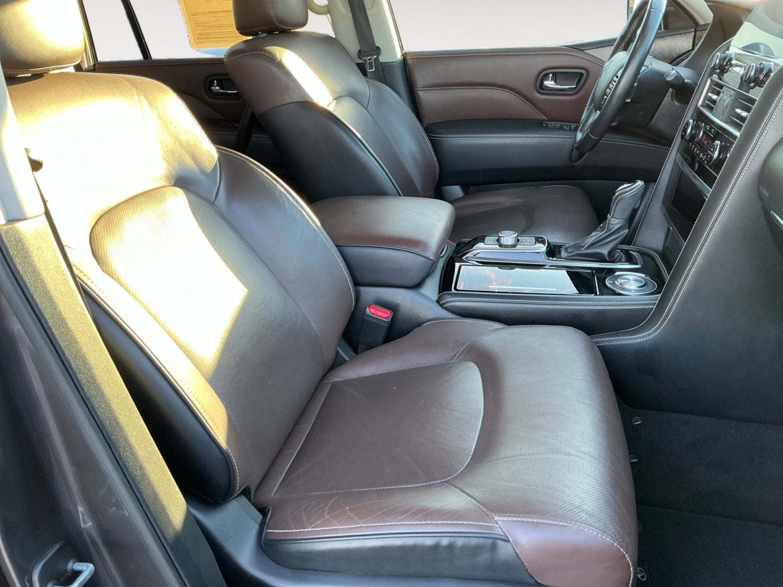 2022 INFINITI QX80 Premium Select