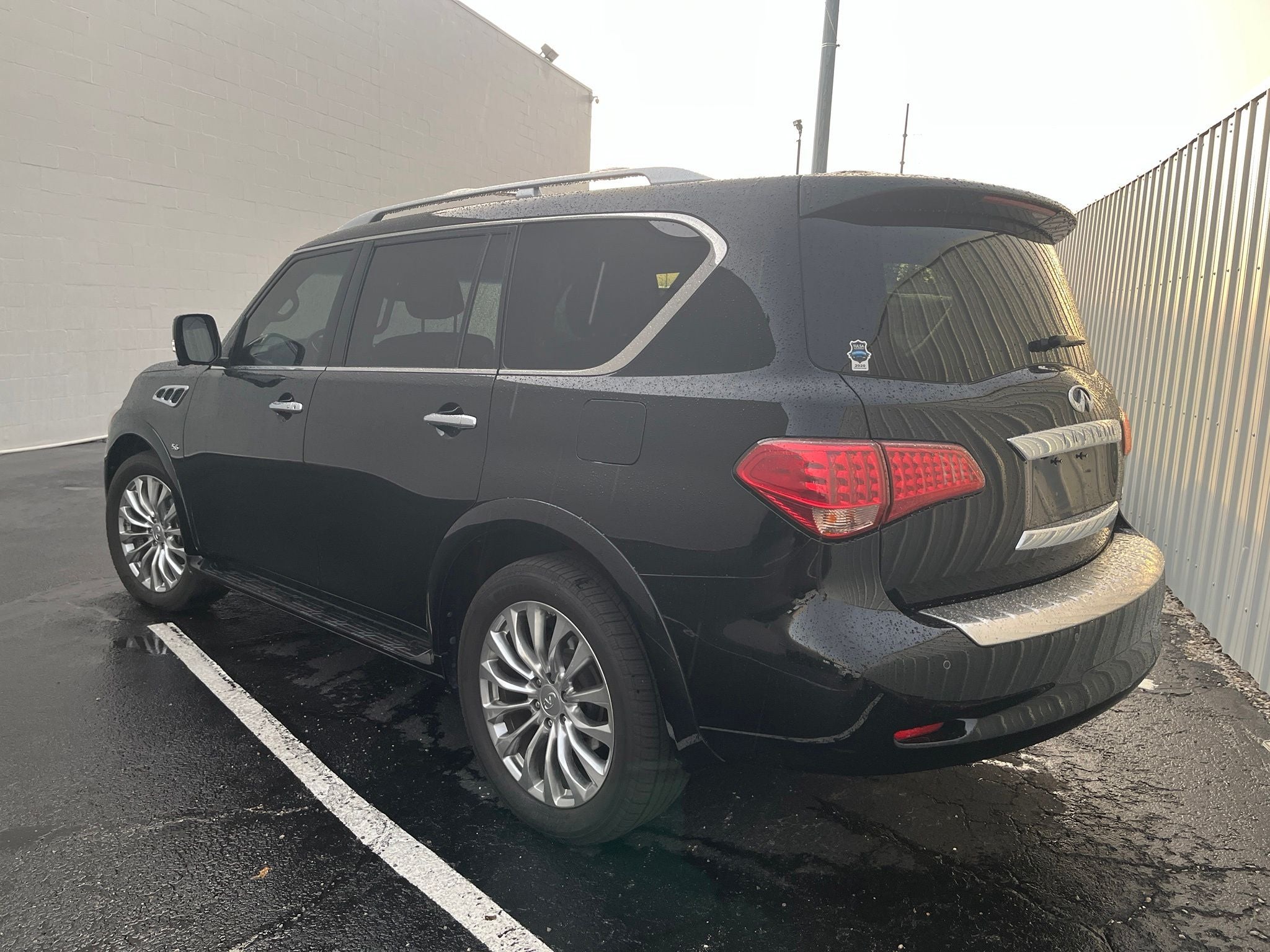 2017 INFINITI QX80 Base
