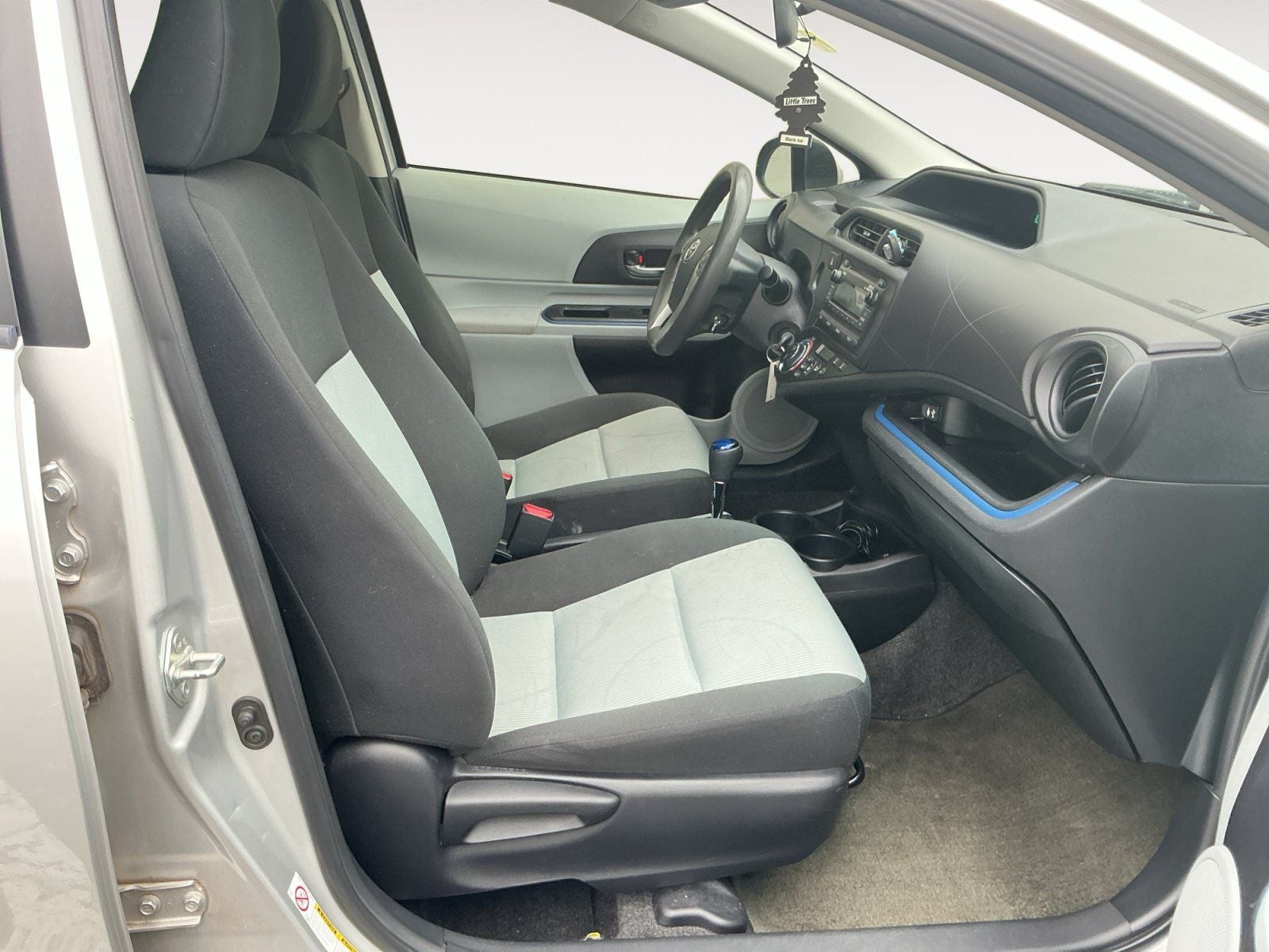 2013 Toyota Prius c Two
