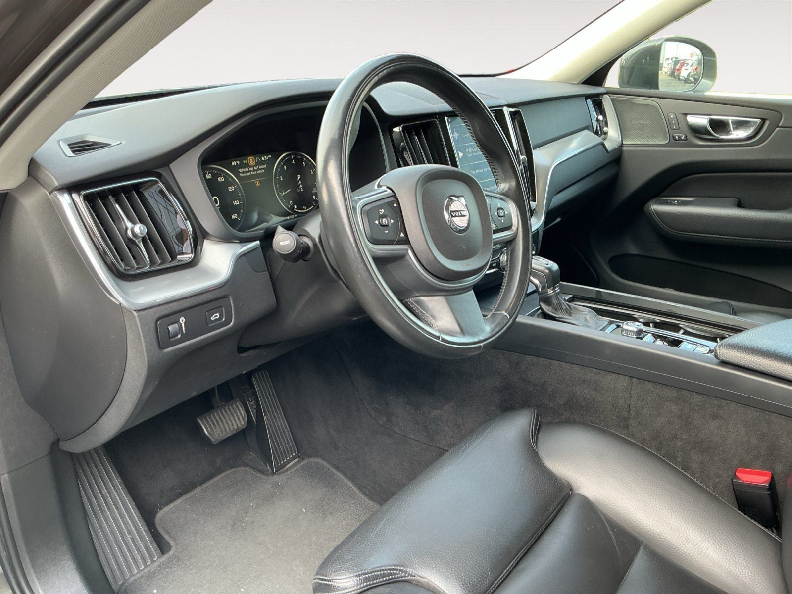 2019 Volvo XC60 T5 Momentum