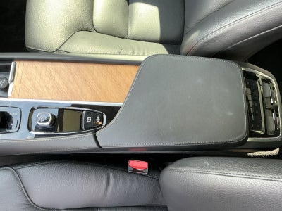 2025 Volvo XC90 B6 Plus 7-Seater