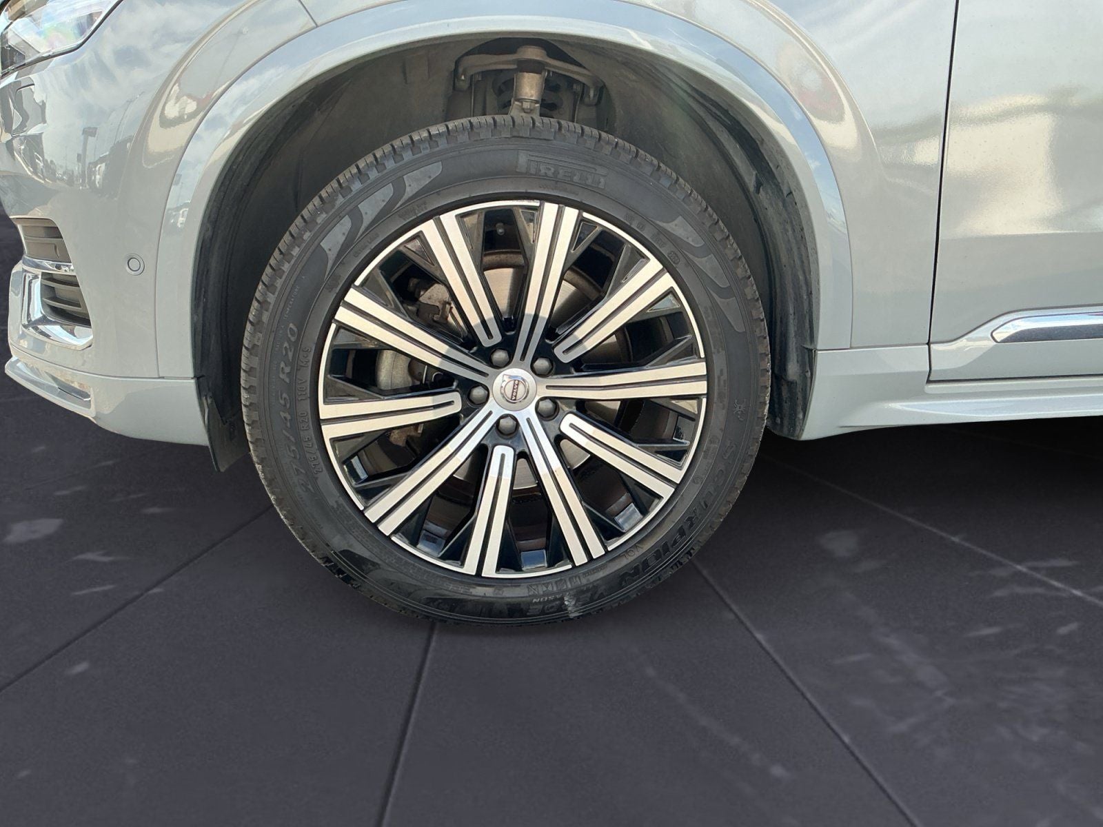 2025 Volvo XC90 B6 Plus 7-Seater