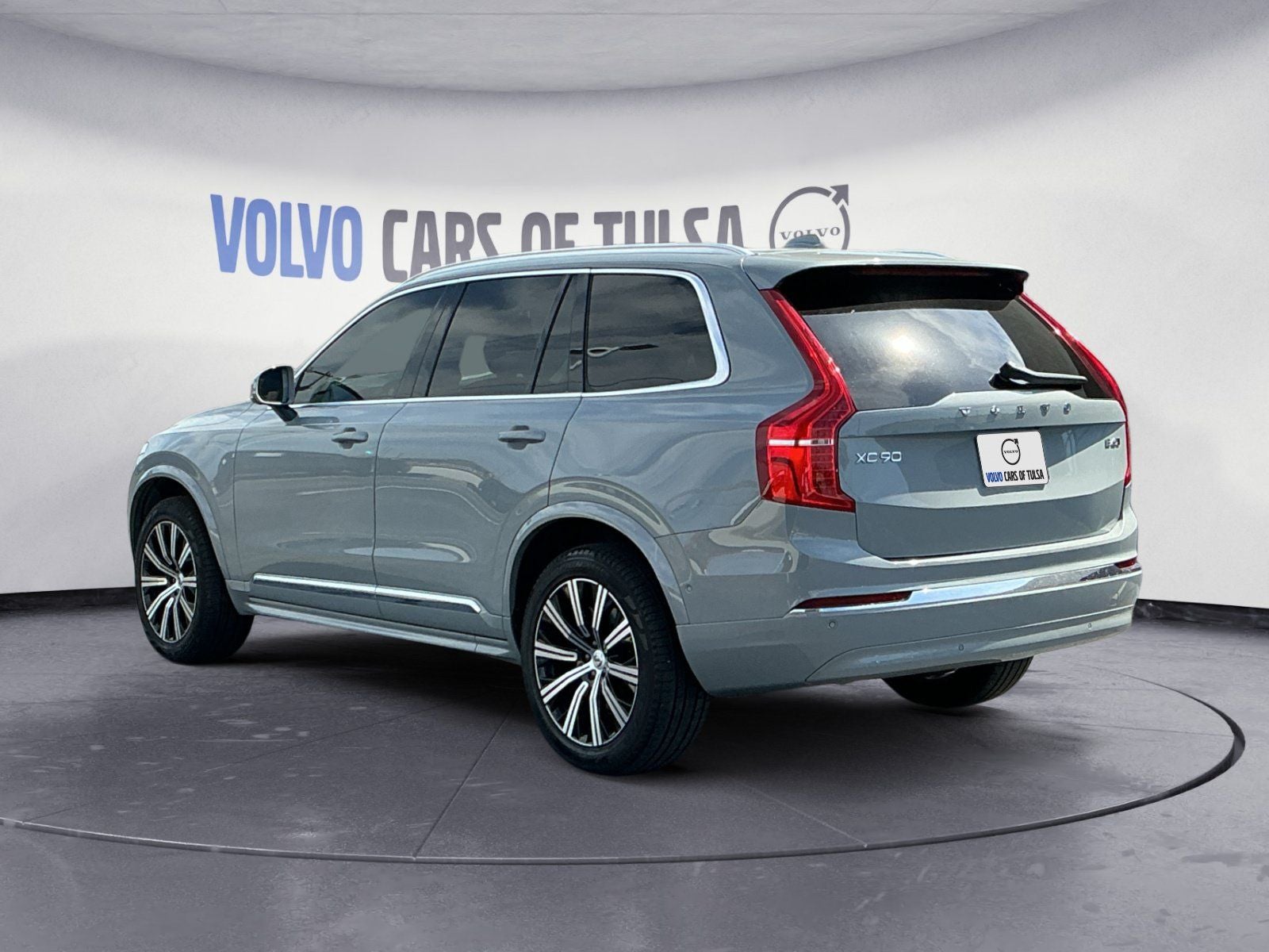 2025 Volvo XC90 B6 Plus 7-Seater