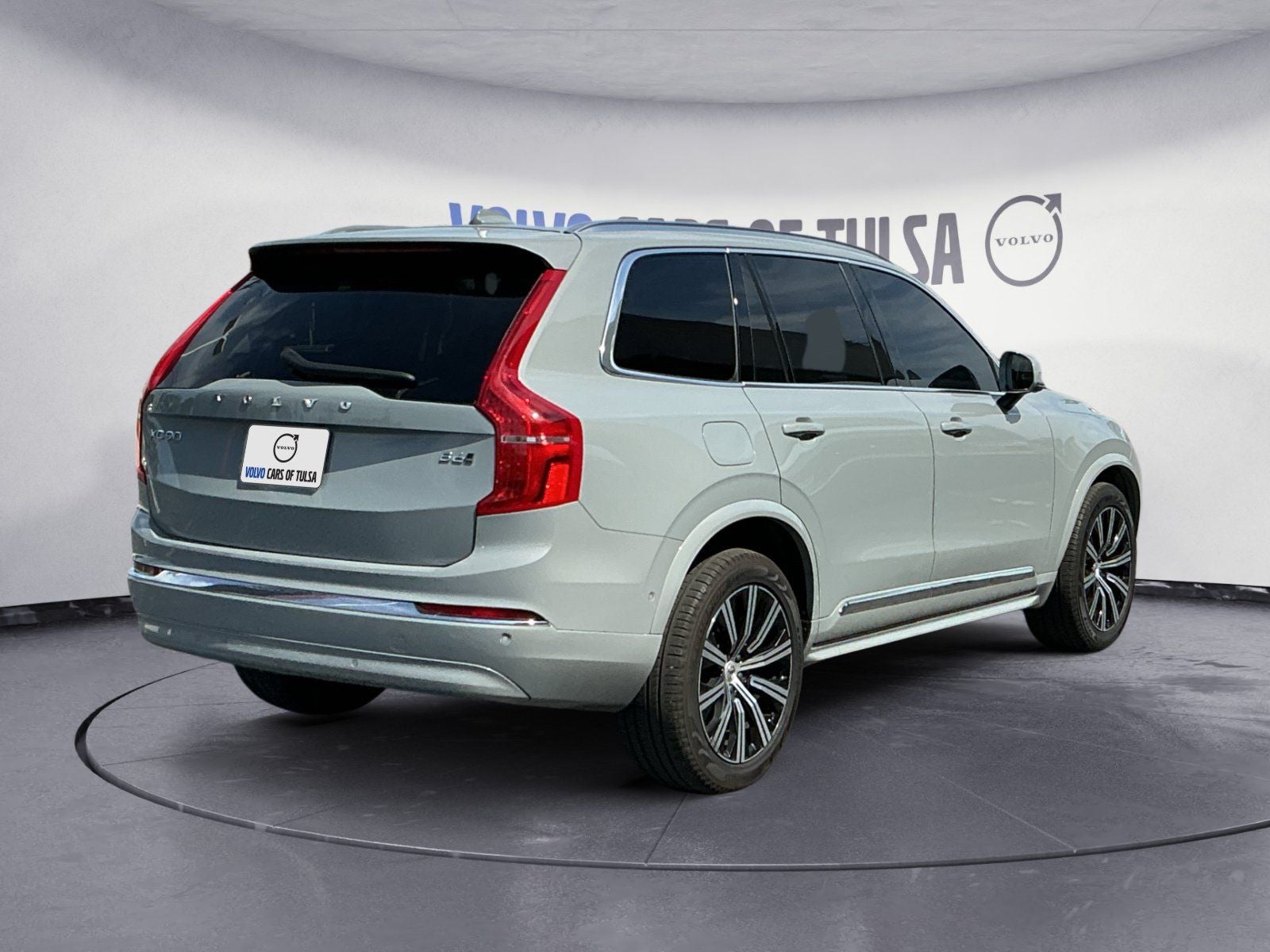 2025 Volvo XC90 B6 Plus 7-Seater