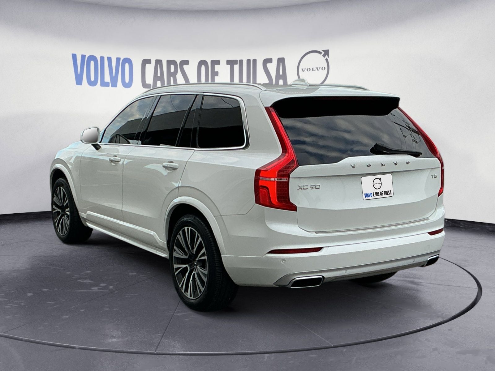 2020 Volvo XC90 T5 Momentum