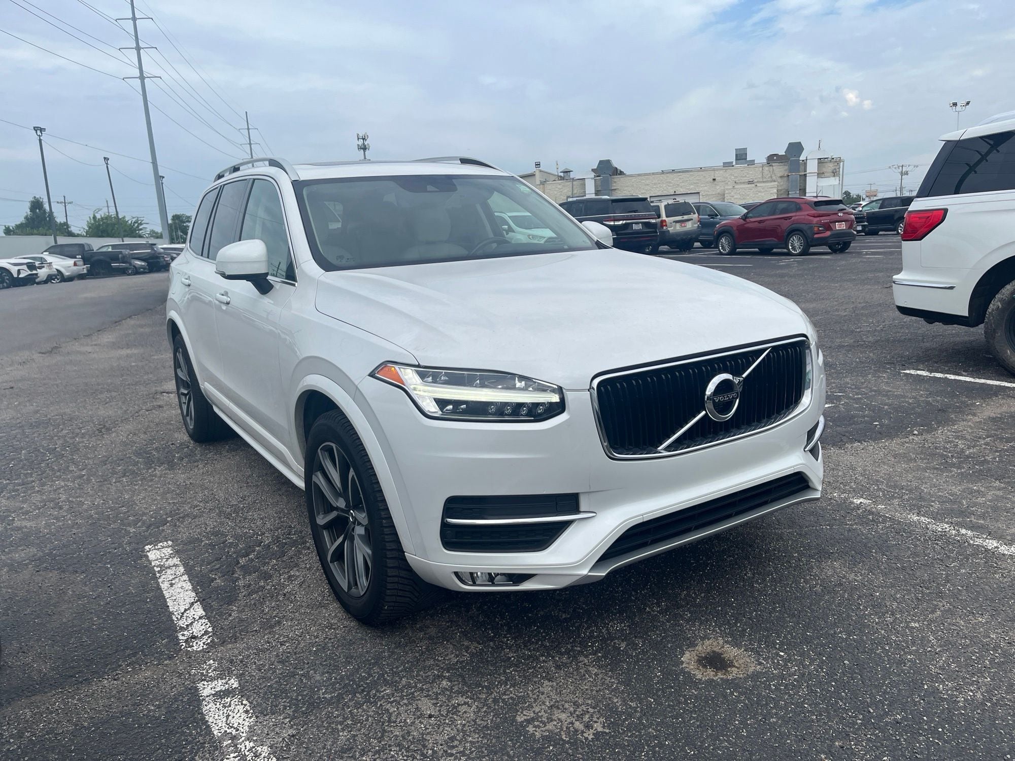 2019 Volvo XC90 T5 Momentum